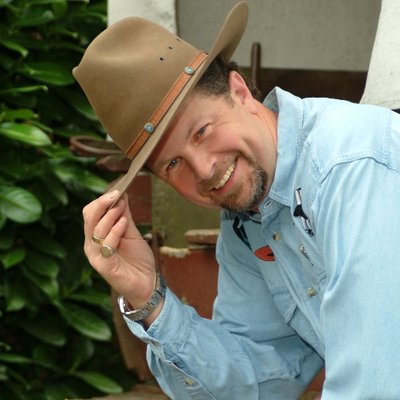 Profile Picture of Simon Casson (@dixieswampdog) on Twitter
