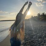Profile Picture of 8 Virtual Time Capsule 8 (@hannahjadescott) on Instagram