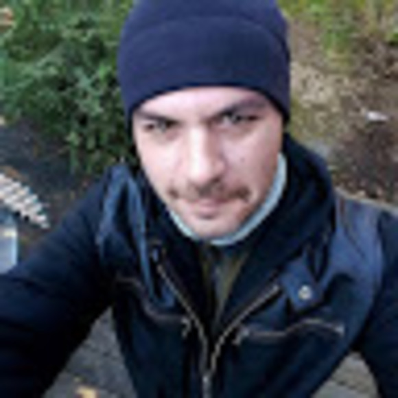 Profile Picture of Christopher Gayer (@rockstarchef3) on Poshmark