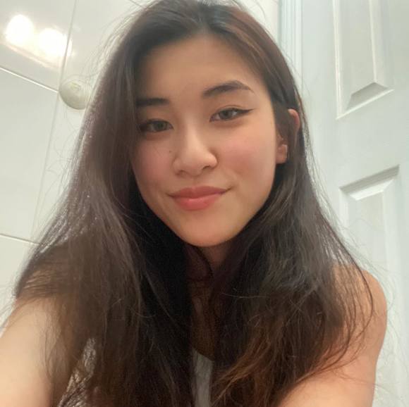 Profile Picture of Ziyuan Zhu (@ziyuannx3) on Poshmark