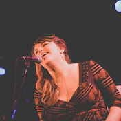 Profile Picture of Julia Klee (@LibraryOfRelics) on Youtube