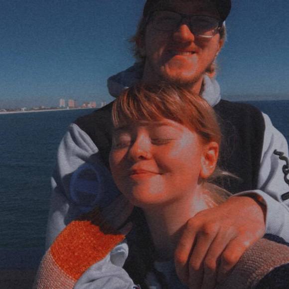 Profile Picture of Tera Whitebread (@tera16763) on Poshmark