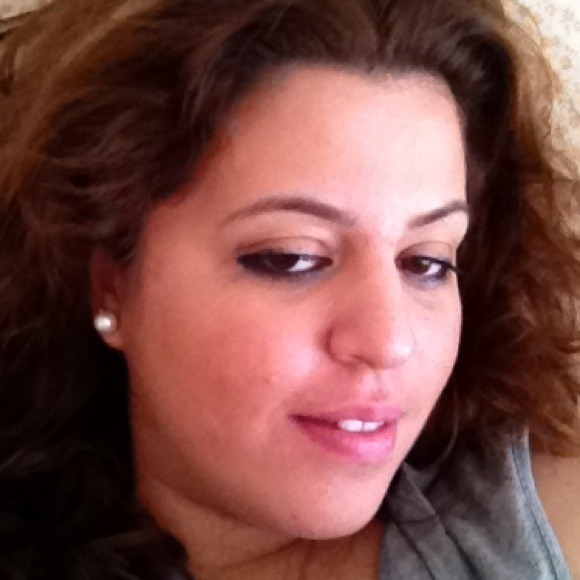 Profile Picture of Lina Almiski (@tolen) on Poshmark
