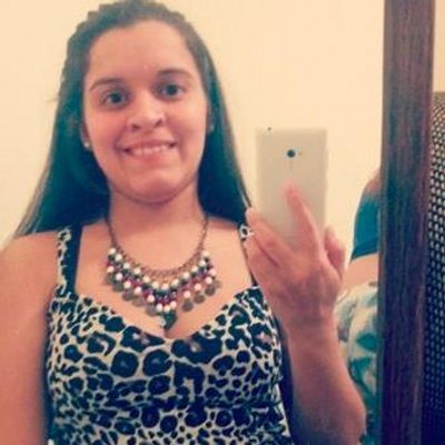 Profile Picture of Victoria Agosto (@viickyyagostoo) on Twitter