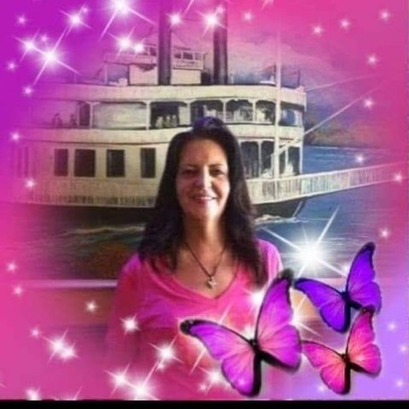 Profile Picture of Paula monteen Howard (@monteen687) on Poshmark