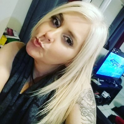 Profile Picture of Lucy Perez Velez (@natkhal) on Twitter