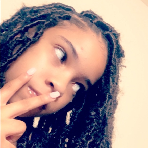 Profile Picture of Kalee Thompson (@kaleet2015) on Poshmark