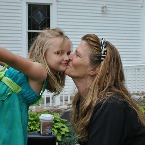 Profile Picture of Tina Pepera (@tinapepera) on Poshmark