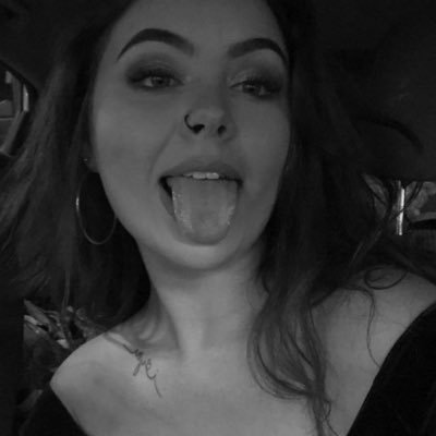 Profile Picture of Savannah Sutton (@Savanna76950449) on Twitter