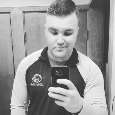 Profile Picture of Blake Carlson (@BoEazzy) on Twitter