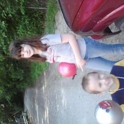 Profile Picture of Bri Allen (@ICECREAM_dlg) on Twitter