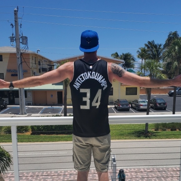 Profile Picture of Jaime Bonczkowski (@bonczkowski31) on Poshmark