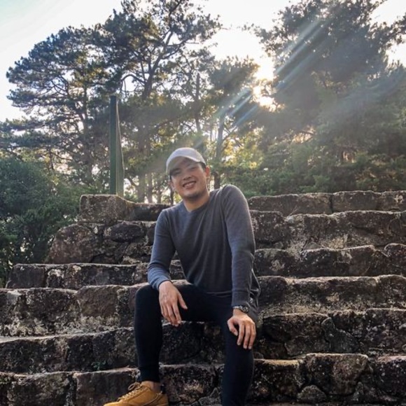 Profile Picture of Edrick Guzman (@edrickguzman) on Poshmark