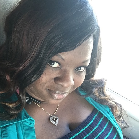 Profile Picture of Katrina Scroggins (@mrscocoa29) on Poshmark