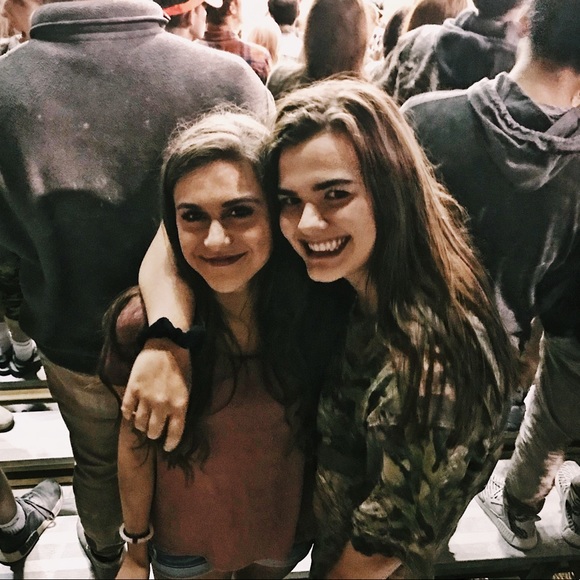 Profile Picture of Alyssa Ledbetter (@alyssaled5) on Poshmark