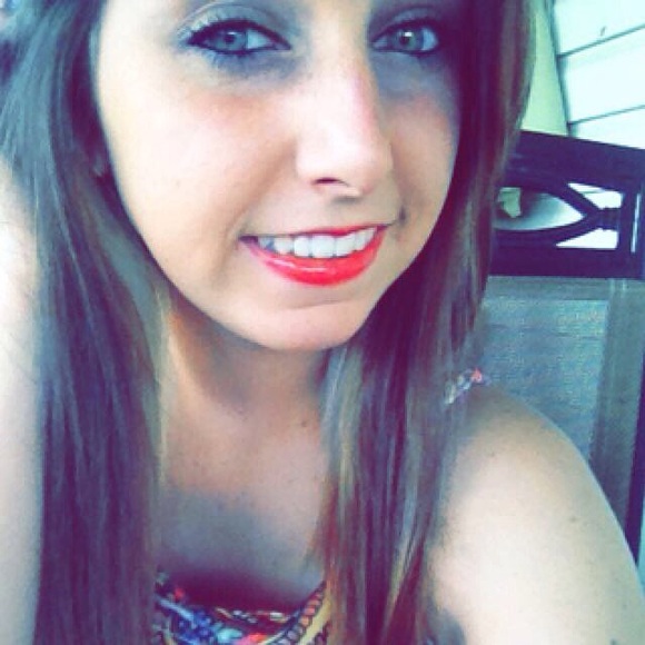 Profile Picture of Abigail Cockerham (@fighter589) on Poshmark