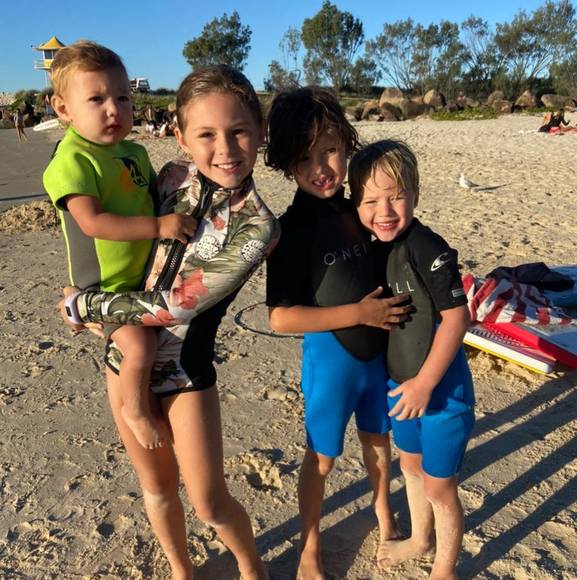 Profile Picture of Kate Potter (@kateatcoast) on Poshmark