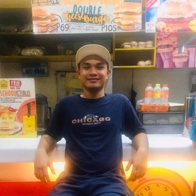 Profile Picture of John Helly (@johnhelly12) on Twitter