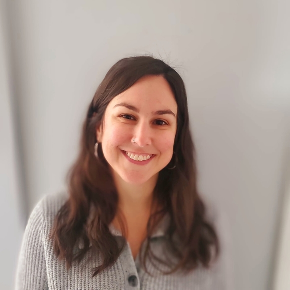 Profile Picture of Tara Westenhiser (@twestenhiser) on Poshmark