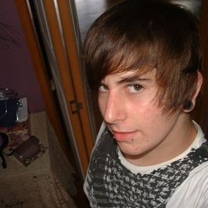 Profile Picture of Evan Riley (@evaneee) on Myspace