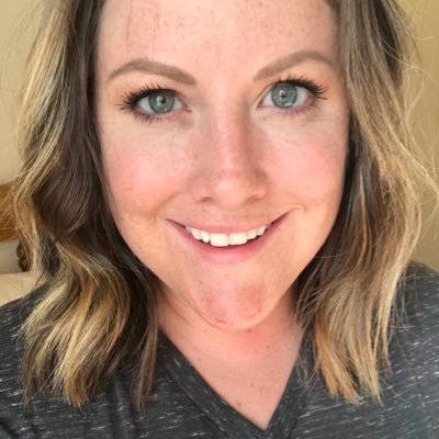 Profile Picture of Audra Reed (@365projectreads) on Twitter