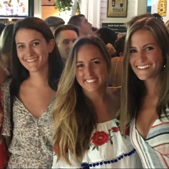 Profile Picture of Libby Curtis (@libcurtis) on Poshmark