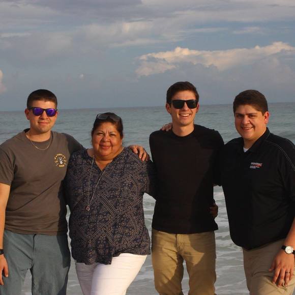 Profile Picture of Marta Resler (@martaresler) on Poshmark