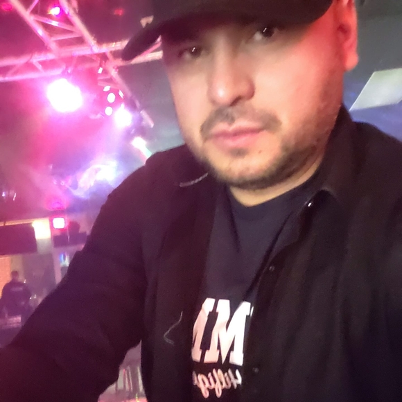 Profile Picture of Ivan Alfaro (@leon1838) on Poshmark