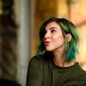 Profile Picture of Sylvia 👑  🐶😈🤖🌟 (@sylvia_dawn13) on Twitter