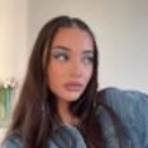 Profile Picture of Fayth Joseph (@fayth3lk658) on Poshmark