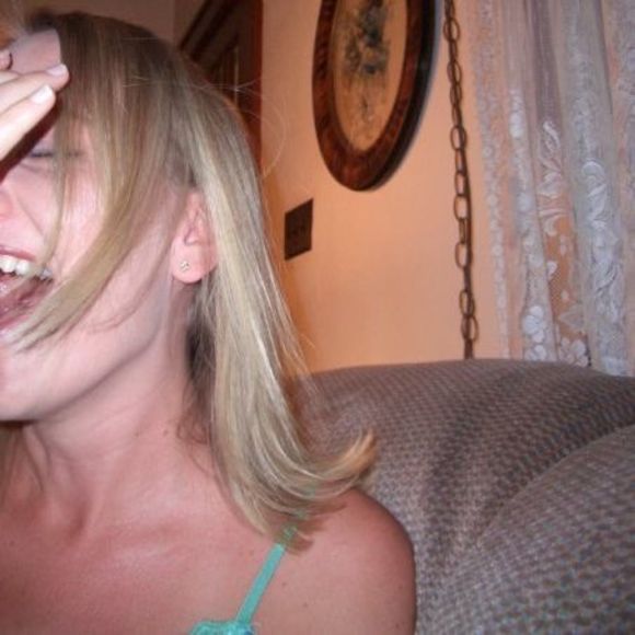 Profile Picture of Hayley Kooiman (@hayleykooiman) on Poshmark