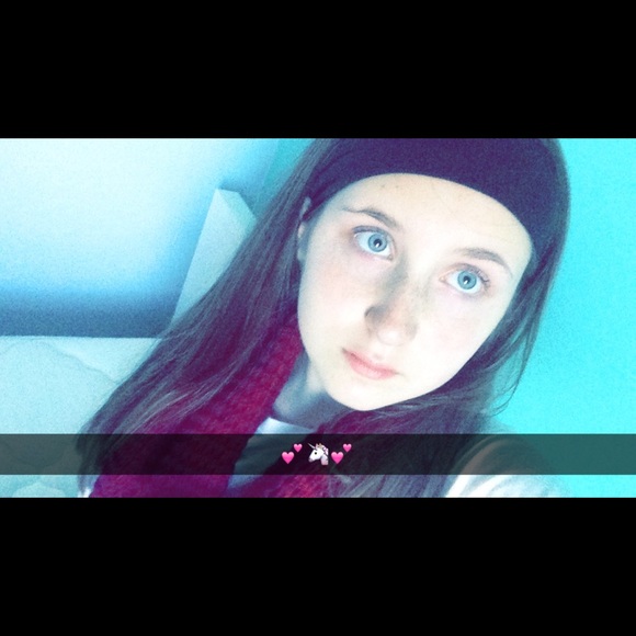 Profile Picture of Faith Wildner (@heyitsfaith0) on Poshmark