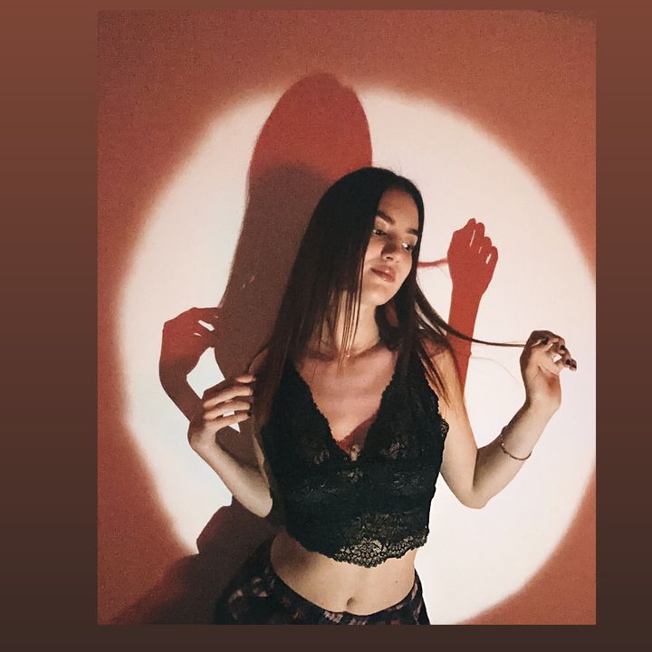 Profile Picture of _larissacr (@_larissacr) on Tiktok