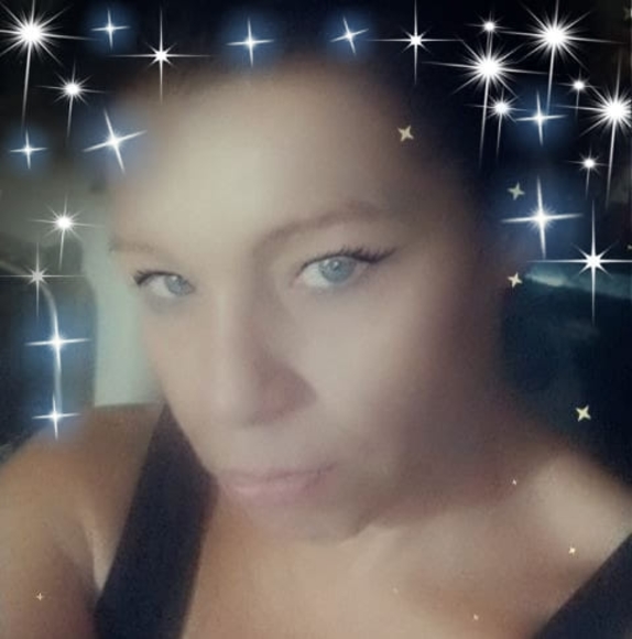 Profile Picture of Kristina Rust (@kristinarust2) on Poshmark