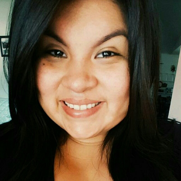 Profile Picture of Ciera Rodriguez (@ceerodriguez07) on Poshmark