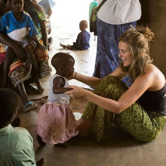 Profile Picture of Sarah Schwaegler (@smschwaegler) on Poshmark