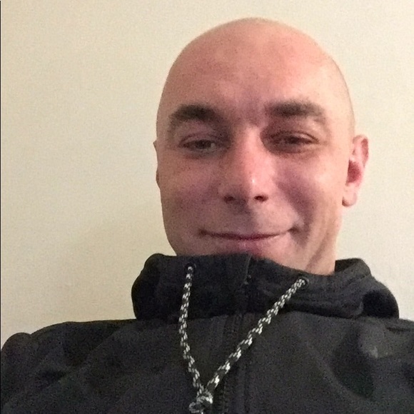 Profile Picture of Kamil Parzych (@kparzych70) on Poshmark