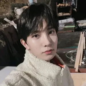 Profile Picture of 𝙝𝙚𝙚 (@hee_seung_lee) on Tiktok