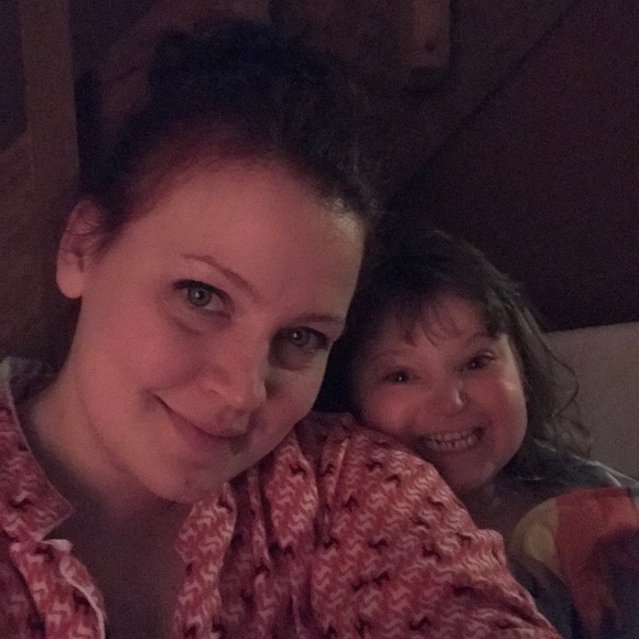 Profile Picture of Lacey Nicholas (@lacenatenich) on Poshmark