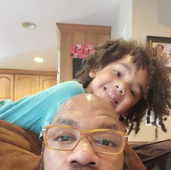 Profile Picture of Robert Doss (@robdoss20) on Poshmark