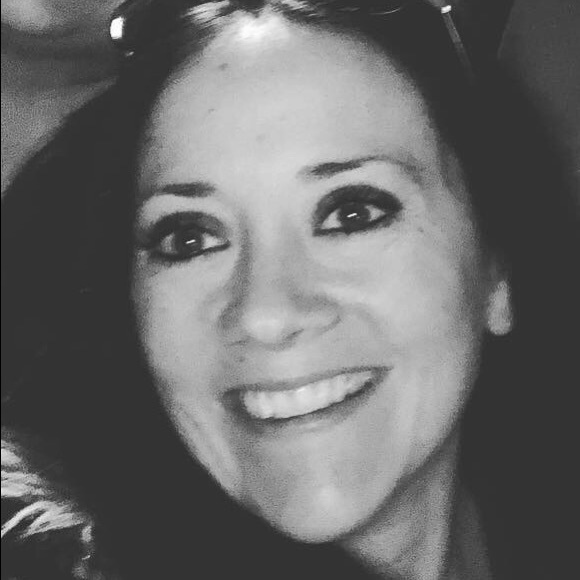 Profile Picture of Lauren Loffredo (@quirky84) on Poshmark