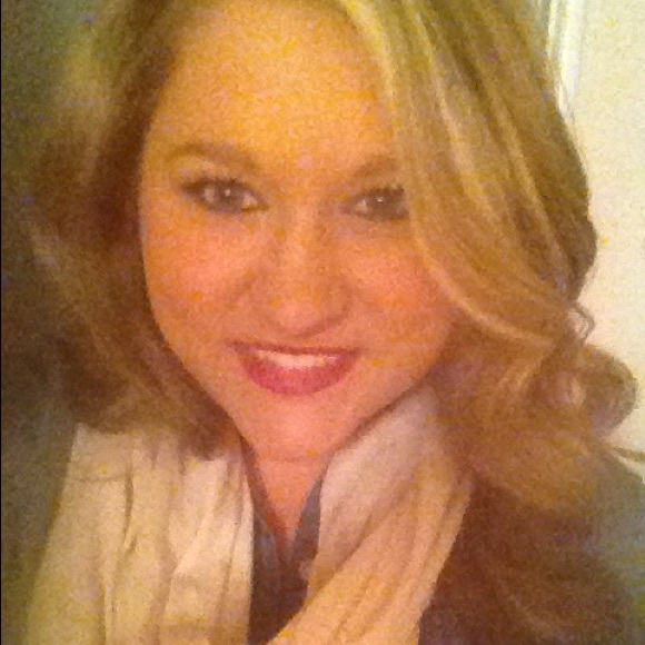 Profile Picture of Whitney Jennings (@jenn4706) on Poshmark