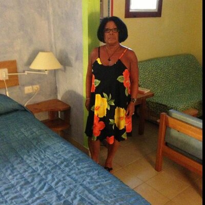 Profile Picture of Maxine Wilkinson (@Kyliesmamos) on Twitter
