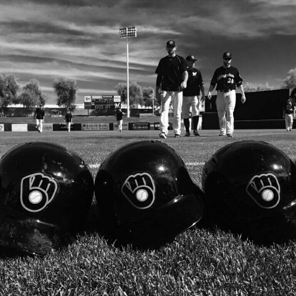 Profile Picture of Jennifer Traas (@tuckereo55) on Poshmark