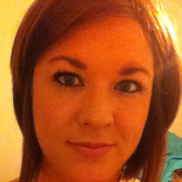 Profile Picture of Chrystal Lopez (@chryslopez) on Poshmark