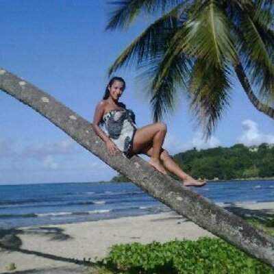 Profile Picture of Jessica Rojo Savard (@rougesavard) on Twitter