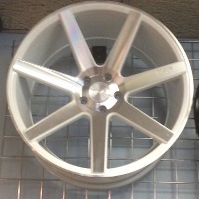 Profile Picture of Nick Wozniak (@AnonymousColors) on Twitter