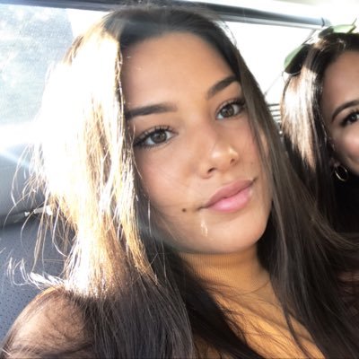 Profile Picture of Chrissy (@chrissyterry) on Twitter