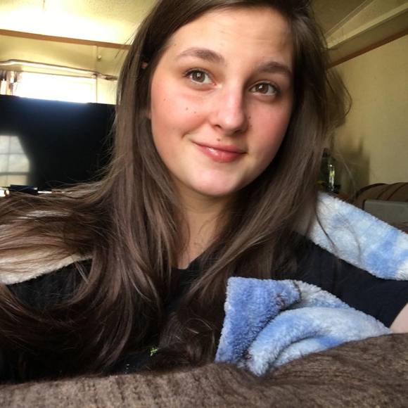 Profile Picture of Heather Tobben (@heather2018) on Poshmark