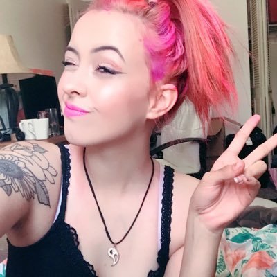 Profile Picture of Ariel Cooper (@ArielCooper325) on Twitter